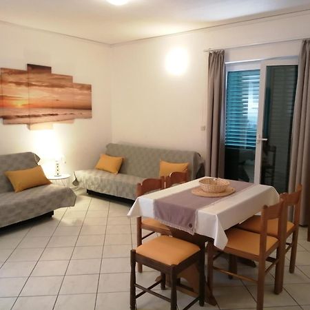 Apartments Ria Baška Voda Camera foto