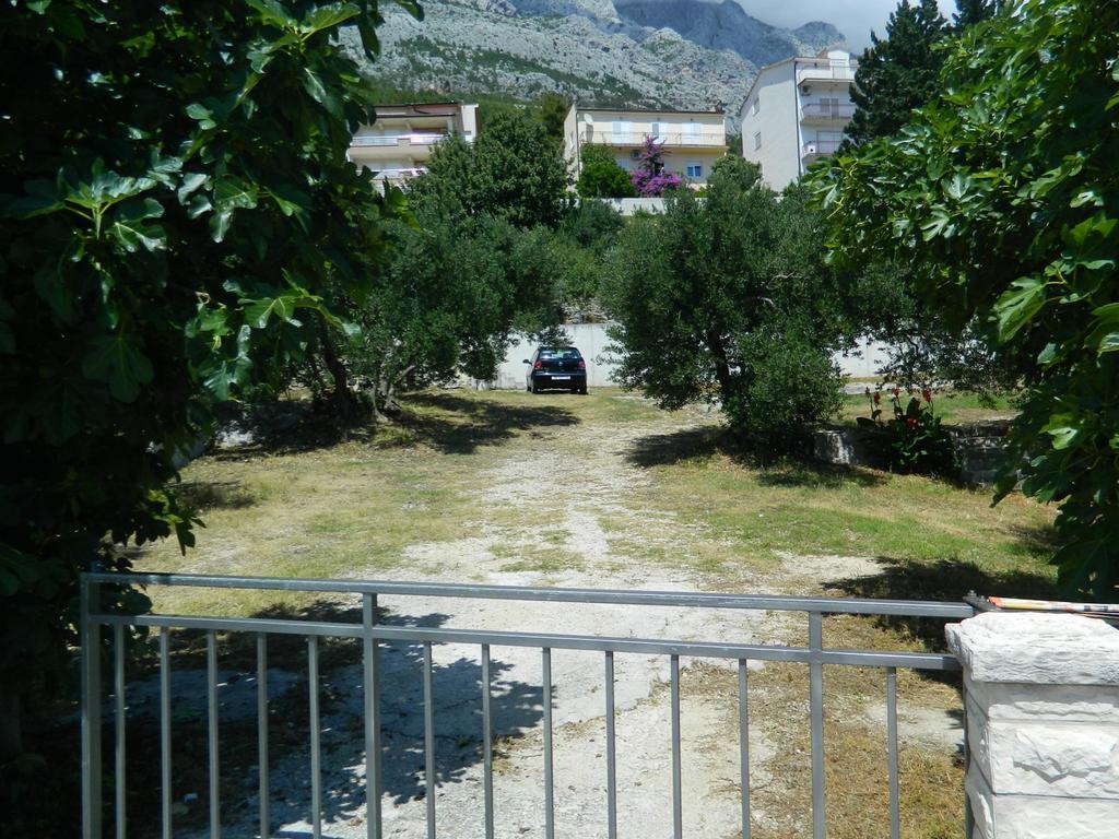 Apartments Ria Baška Voda Esterno foto