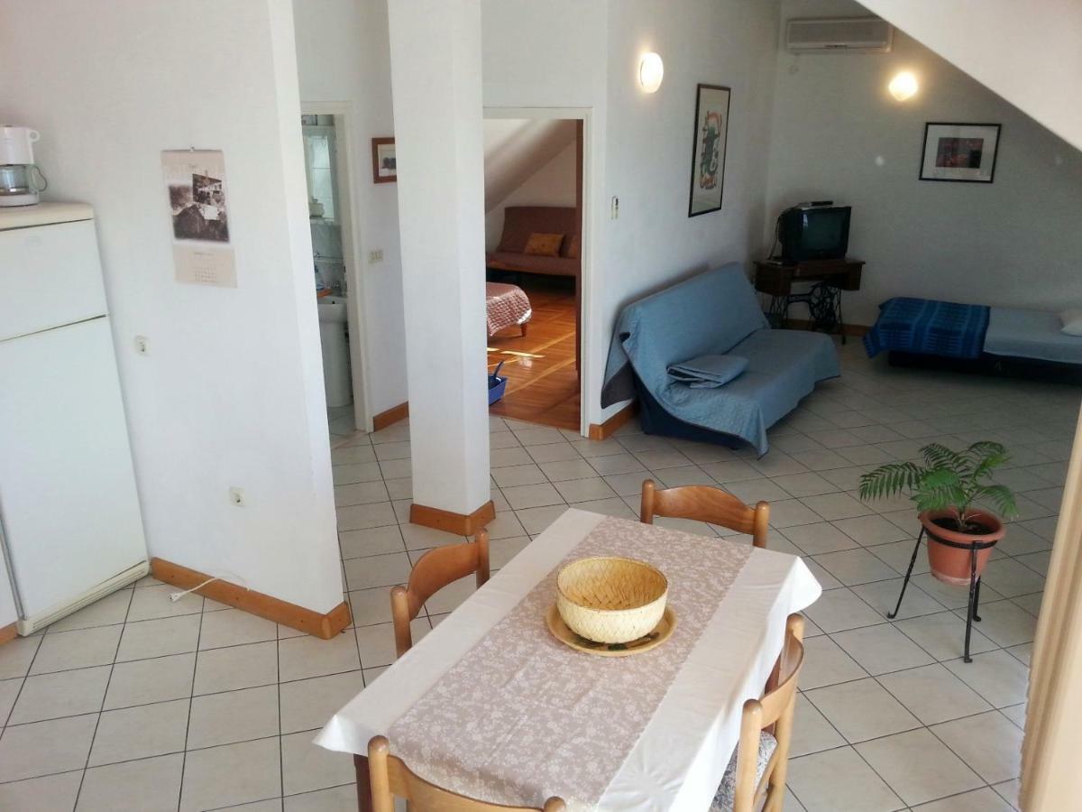 Apartments Ria Baška Voda Esterno foto